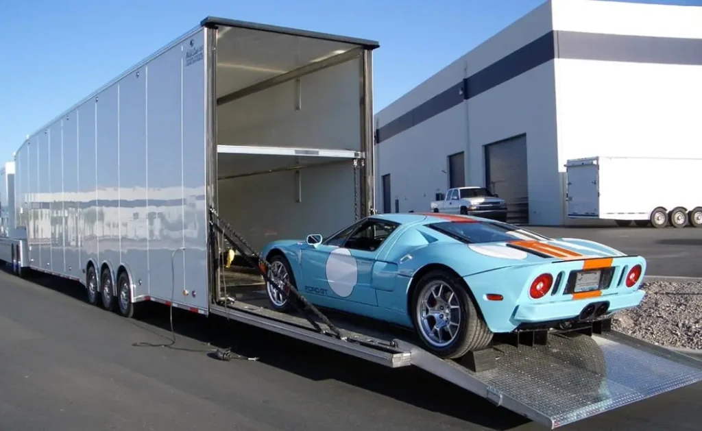 Why Choose Enclosed Auto Transport for Luxury Vehicles